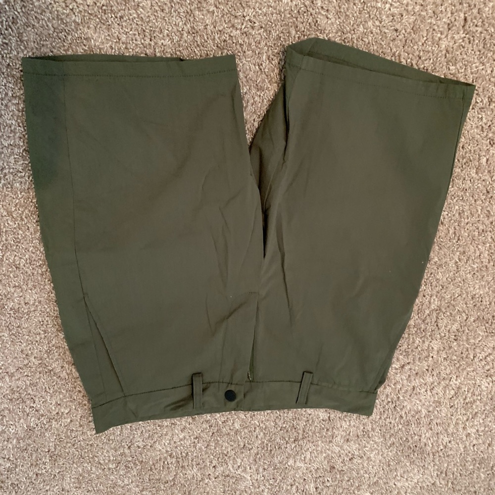 Old Navy active shorts. Water resistant